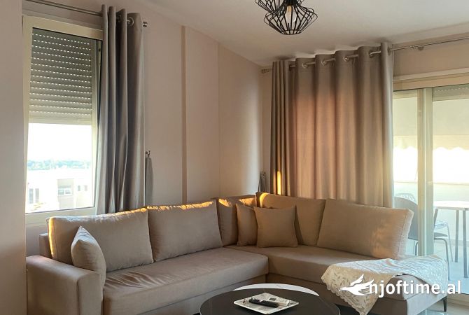 Shtepi me qera 2+1 ne Tirane - 750 Euro