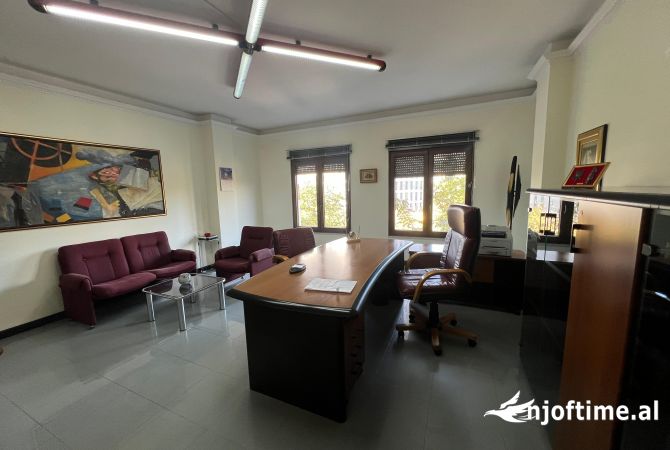 Zyre me Qira tek Rruga e Elbasanit, Pran Down Town 