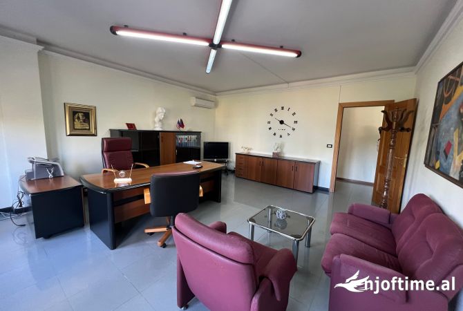 Zyre me Qira tek Rruga e Elbasanit, Pran Down Town 