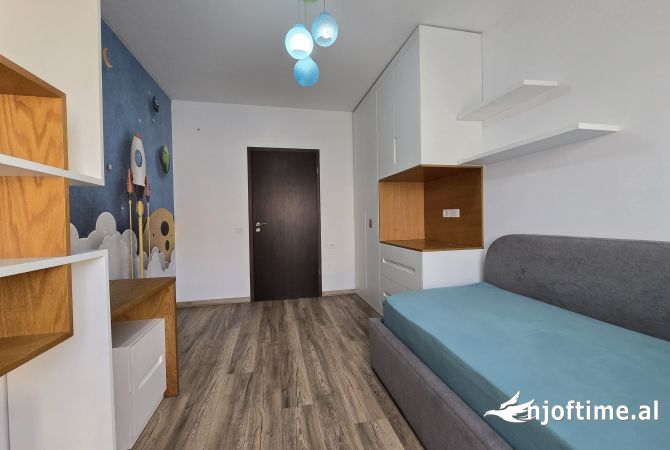Shtepi me qera Apartament ne Tirane, 2+1, Mobilimi E mobiluar, Pagesa 700  Euro.