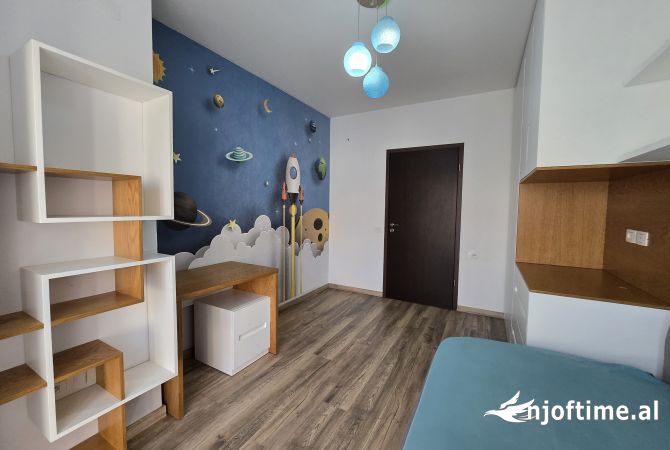 Shtepi me qera Apartament ne Tirane, 2+1, Mobilimi E mobiluar, Pagesa 700  Euro.