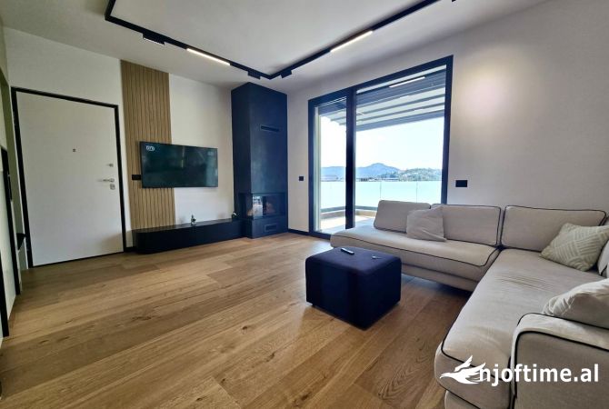 Shtepi me qera Apartament ne Tirane, 3+1, Mobilimi E mobiluar, Pagesa 1,900  Euro.
