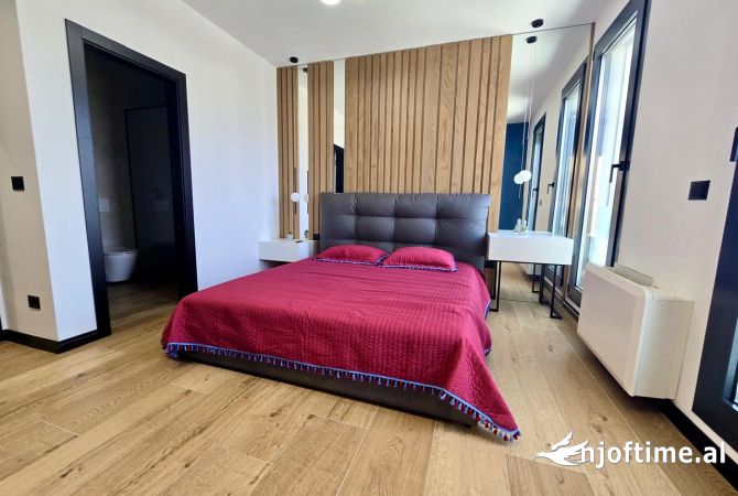 Shtepi me qera Apartament ne Tirane, 3+1, Mobilimi E mobiluar, Pagesa 1,900  Euro.