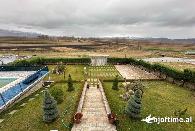 Shtepi ne shitje 4+1 ne Korce - 520,000 Euro