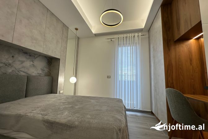 Shtepi me qera Apartament ne Tirane, 2+1, Mobilimi E mobiluar, Pagesa 1,500  Euro.
