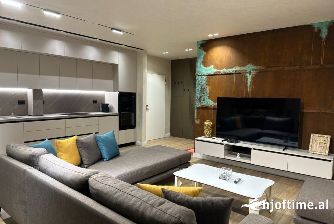 Shtepi me qera 2+1 ne Tirane - 550 Euro