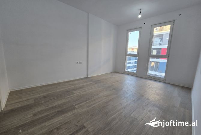 Shtepi ne shitje Apartament ne Tirane, 2+1, Mobilimi Bosh, pa mobiluar, Pagesa 115,000  Euro.