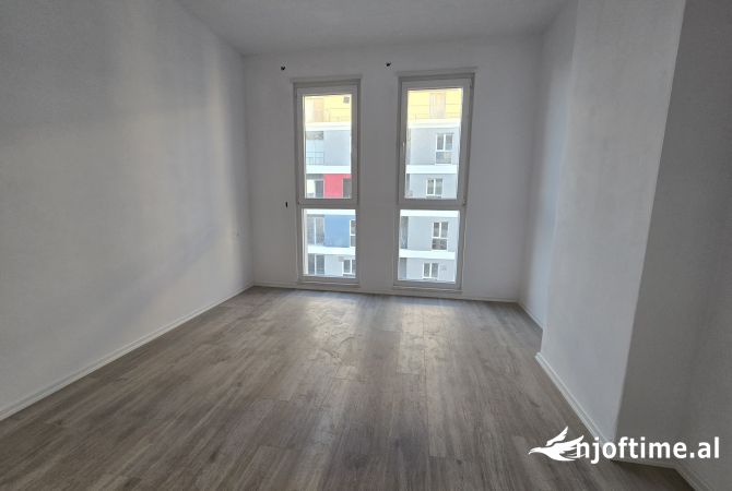 Shtepi ne shitje Apartament ne Tirane, 2+1, Mobilimi Bosh, pa mobiluar, Pagesa 115,000  Euro.