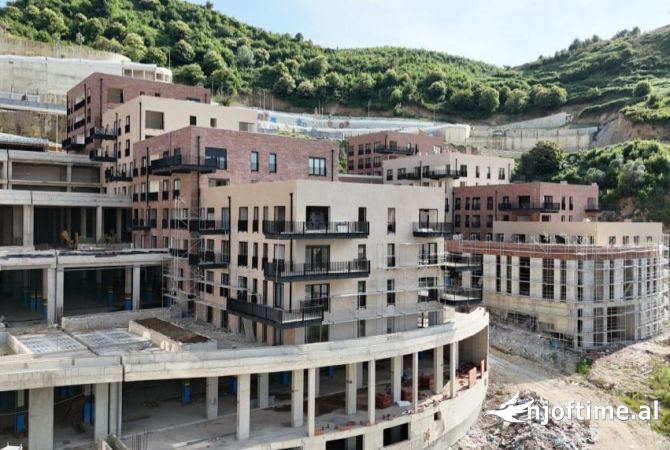 Shtepi ne shitje 3+1 ne Tirane - 305,000 Euro
