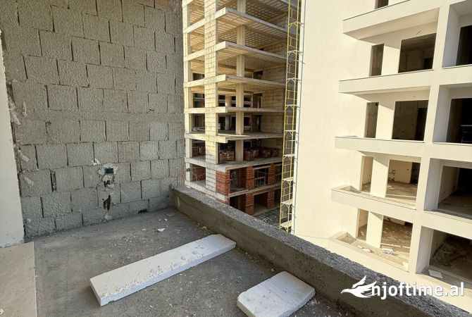 Apartment for sale in Durres 2+1, Emty