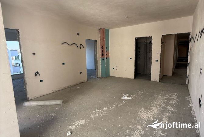 Apartment for sale in Durres 2+1, Emty