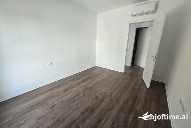 Shtepi me qera Apartament ne Tirane, 2+1, Mobilimi Bosh, pa mobiluar, Pagesa 650  Euro.