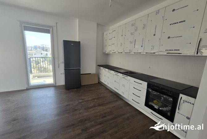 Shtepi me qera 2+1 ne Tirane - 650 Euro