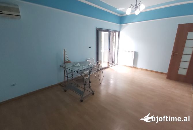 Business Property for Rent 3+1 in Tirana - 2,500 Euro