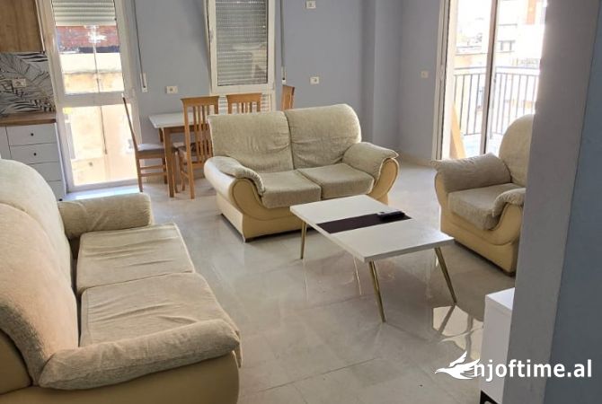 Shtepi ne shitje 2+1 ne Tirane - 193,000 Euro