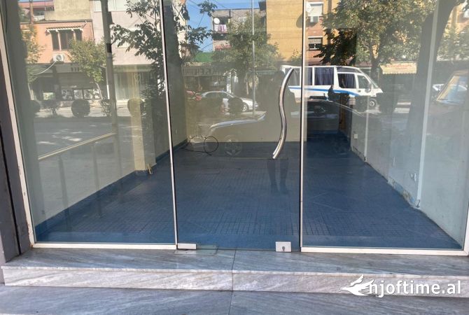 Ambient biznesi me qera 1+1 ne Tirane - 350 Euro