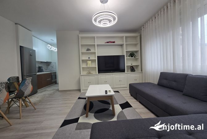 Shtepi me qera Apartament ne Tirane, 1+1, Mobilimi E mobiluar, Pagesa 1,000  Euro.