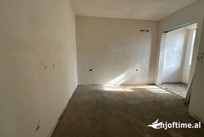 Shtepi ne shitje 1+1 ne Tirane - 114,500 Euro