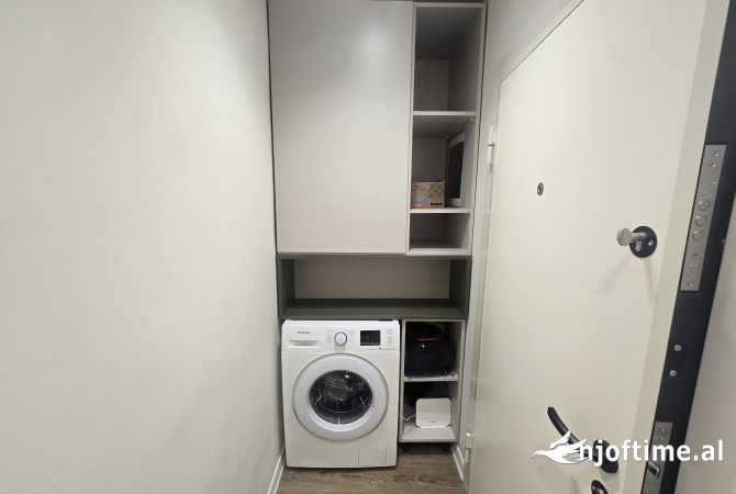 Shtepi ne shitje Apartament ne Tirane, 2+1, Mobilimi E mobiluar, Pagesa 184,000  Euro.