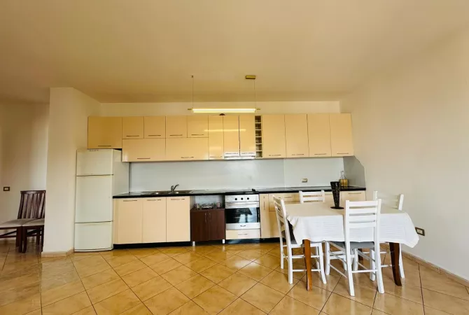 Shtepi me qera 2+1 ne Tirane - 600 Euro