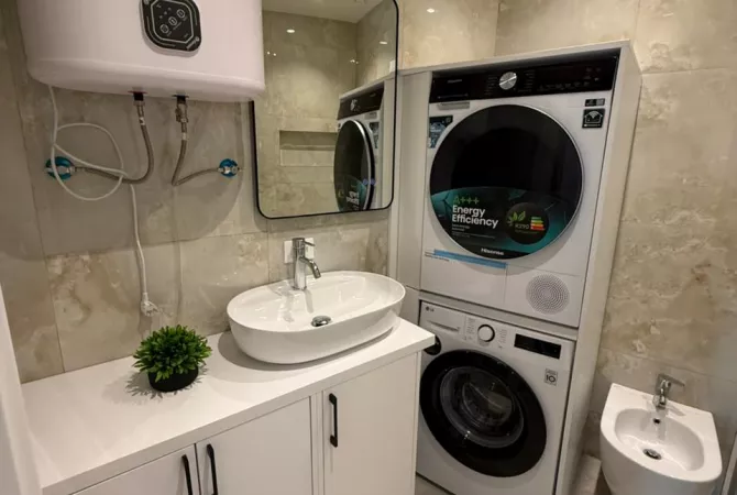 Shtepi me qera Apartament ne Tirane, 2+1, Mobilimi E mobiluar, Pagesa 2,300  Euro.