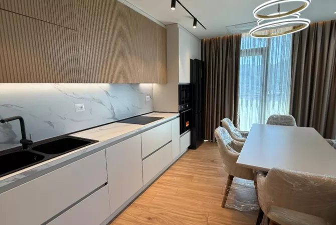 Shtepi me qera 2+1 ne Tirane - 2,300 Euro