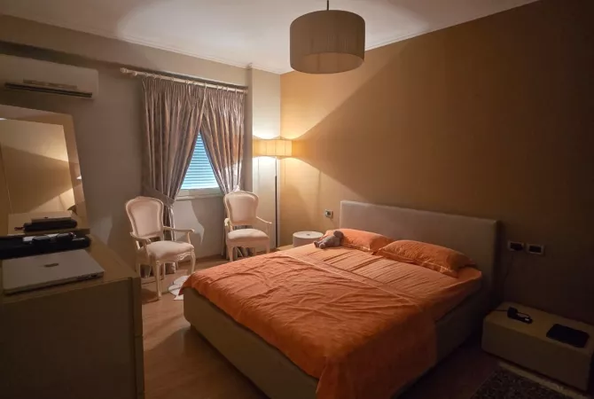 Shtepi me qera Apartament ne Tirane, 2+1, Mobilimi E mobiluar, Pagesa 85,000  Leke.