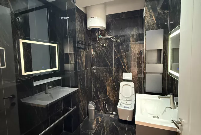 Shtepi me qera Apartament ne Tirane, 2+1, Mobilimi Pjeserisht e mobiluar, Pagesa 650  Euro.