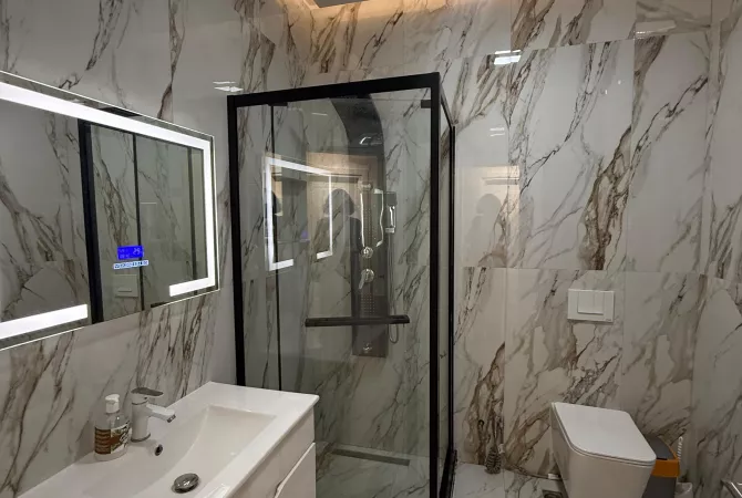 Shtepi me qera Apartament ne Tirane, 2+1, Mobilimi Pjeserisht e mobiluar, Pagesa 650  Euro.