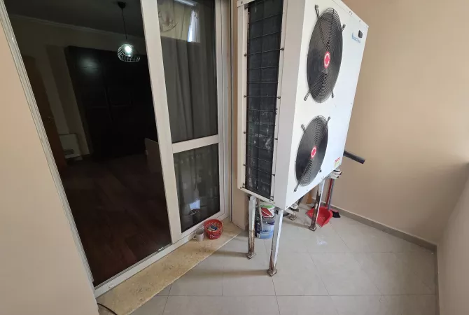 Shtepi me qera Apartament ne Tirane, 2+1, Mobilimi E mobiluar, Pagesa 700  Euro.