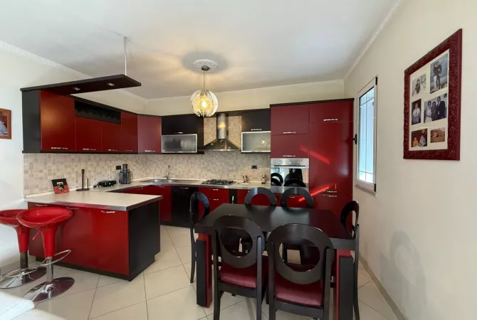 Shtepi me qera 3+1 ne Tirane - 330 Euro