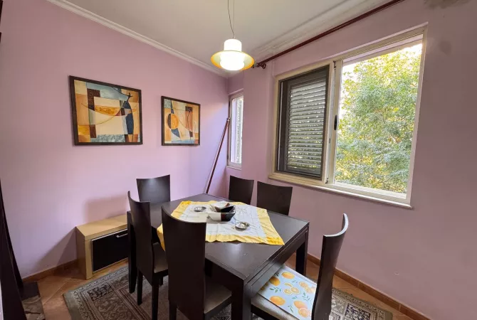 Shtepi me qera 2+1 ne Tirane - 550 Euro