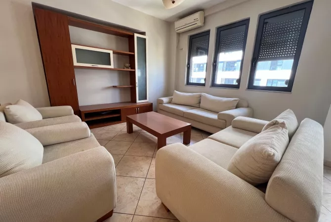 Shtepi me qera 2+1 ne Tirane - 750 Euro