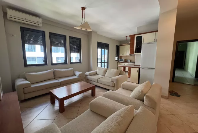 Shtepi me qera 2+1 ne Tirane - 750 Euro