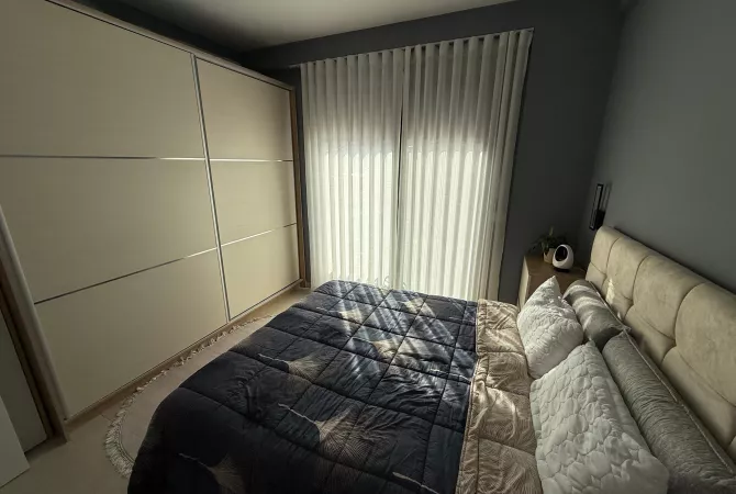 Shtepi me qera Apartament ne Tirane, 2+1, Mobilimi Pjeserisht e mobiluar, Pagesa 1,000  Euro.