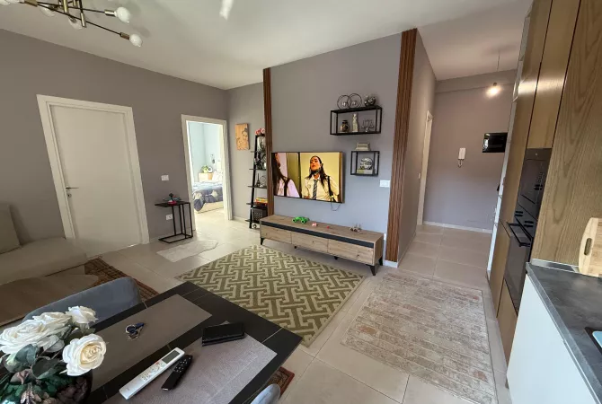 Shtepi me qera Apartament ne Tirane, 2+1, Mobilimi Pjeserisht e mobiluar, Pagesa 1,000  Euro.