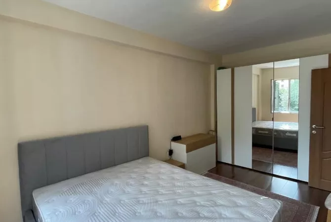 Shtepi me qera 3+1 ne Tirane - 1,000 Euro