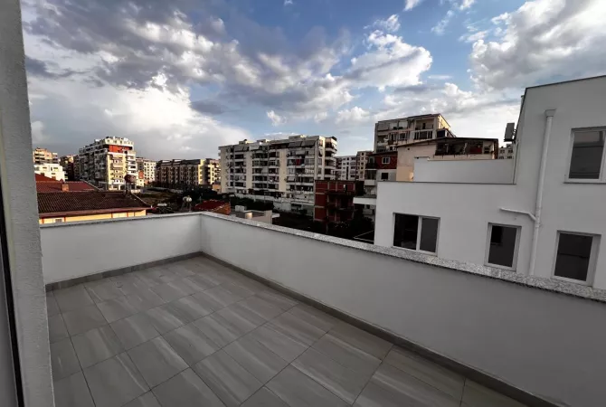 Shtepi me qera Apartament ne Tirane, 2+1, Mobilimi E mobiluar, Pagesa 530  Euro.