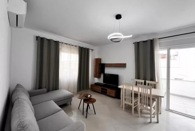 Shtepi me qera Apartament ne Tirane, 2+1, Mobilimi E mobiluar, Pagesa 530  Euro.
