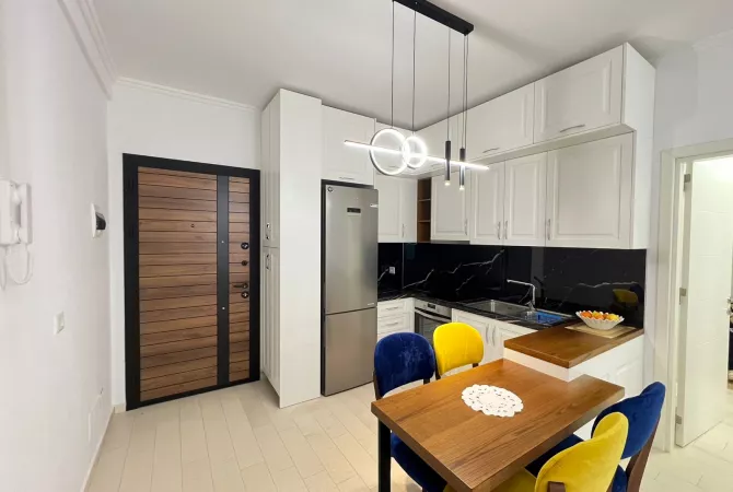 Shtepi me qera 2+1 ne Tirane - 700 Euro
