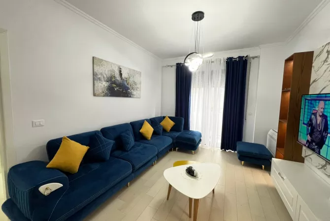 Shtepi me qera 2+1 ne Tirane - 700 Euro