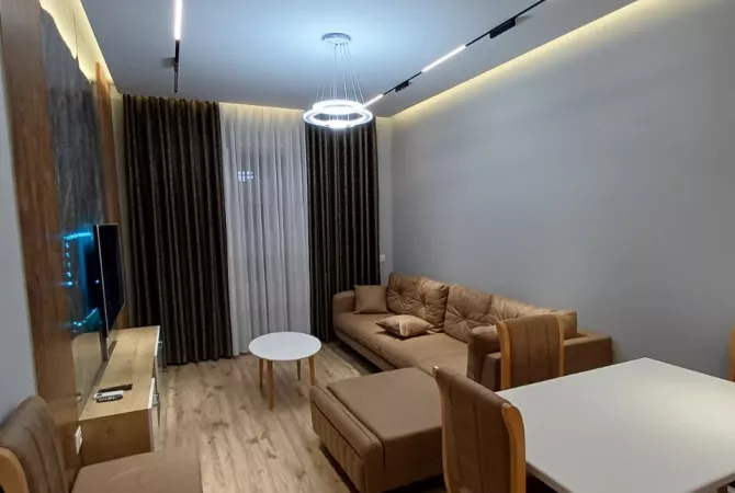 Shtepi me qera 1+1 ne Tirane - 500 Euro