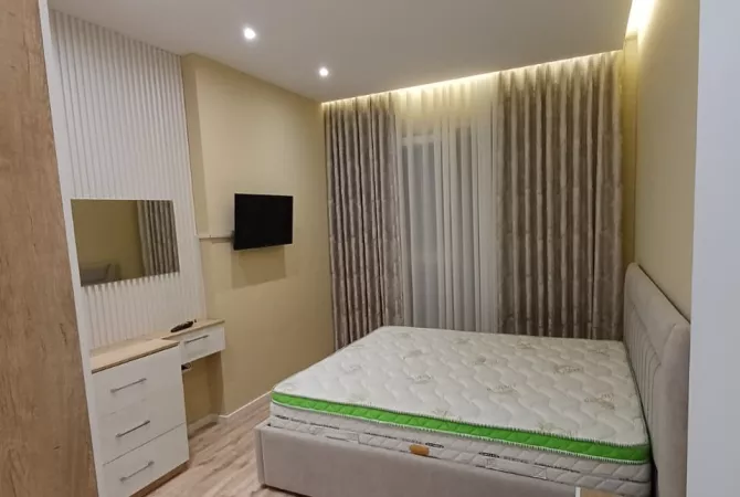 Shtepi me qera Apartament ne Tirane, 1+1, Mobilimi E mobiluar, Pagesa 500  Euro.