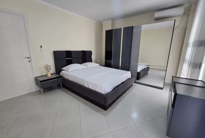 Shtepi me qera Apartament ne Tirane, 2+1, Mobilimi E mobiluar, Pagesa 850  Euro.