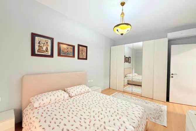 Shtepi me qera Apartament ne Tirane, 2+1, Mobilimi E mobiluar, Pagesa 600  Euro.