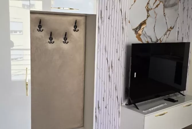 Shtepi me qera 1+1 ne Tirane - 60,000 Leke