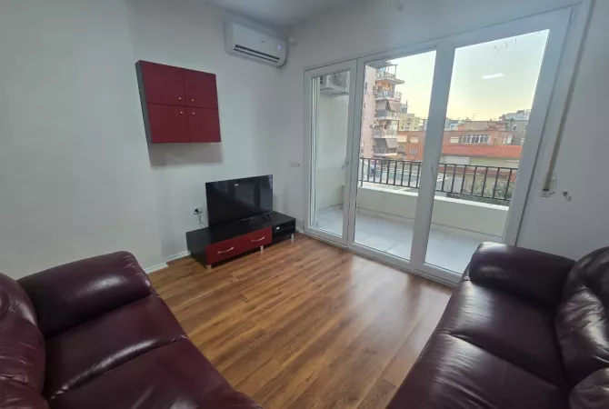 Casa in affitto 1+1 a Tirana - 680 Euro