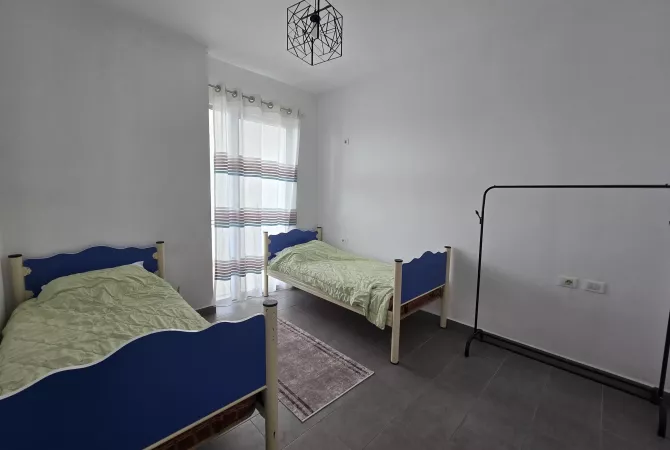 Shtepi me qera Apartament ne Tirane, 2+1, Mobilimi E mobiluar, Pagesa 450  Euro.