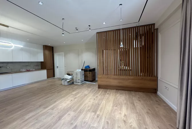 Shtepi me qera 3+1 ne Tirane - 1,200 Euro