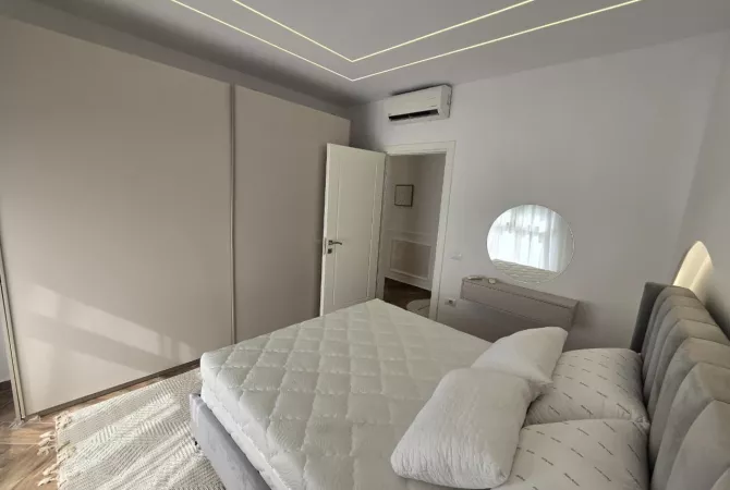 Shtepi ne shitje Apartament ne Tirane, 2+1, Mobilimi E mobiluar, Pagesa 285,000  Euro.